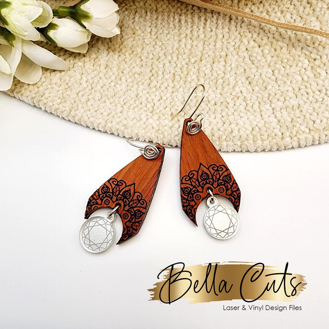 Mandala laser cut dangle earring SVG file for wood or acrylic, Commercial Use #360